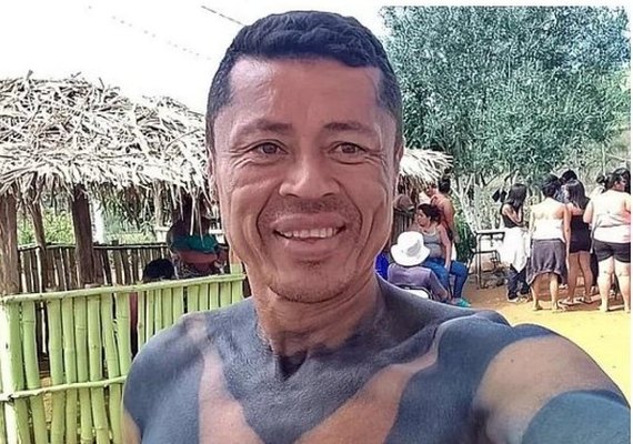 Alagoano Índio, ex-Corinthians, volta para aldeia e vira professor de futebol