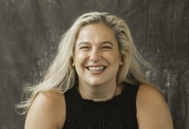Alice Caymmi faz tributo emocionante a Nana Caymmi no Projeto Seis & Meia