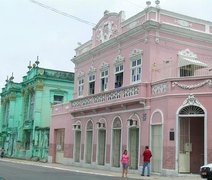 Morador de rua suspeito de roubar objetos do Instituto Histórico de AL é preso