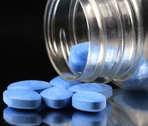 Homem de 32 anos toma dose dobrada de Viagra e fica cego de um olho