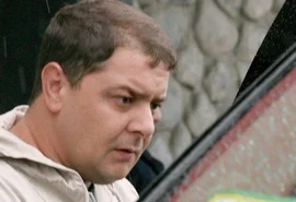 Na mira da PF, filho de Lula deixa o Brasil e retorna à Espanha