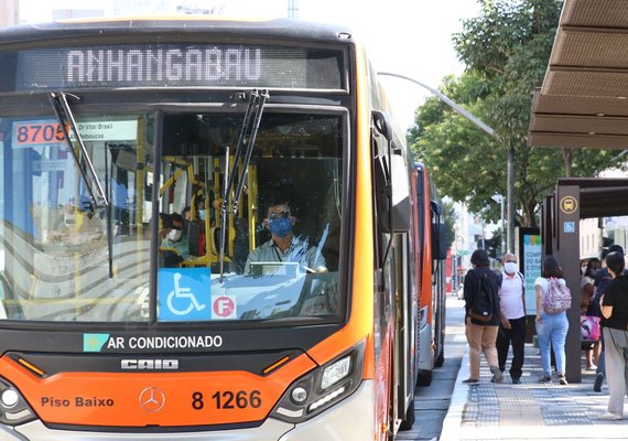 Profissionais de transportes entram no grupo prioritário da vacinação