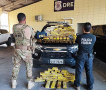 Polícia apreende mais de 70kg de drogas em carro abandonado após fuga de suspeitos