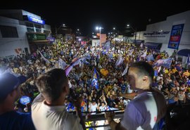 Mais de 5 mil pessoas fazem festa com Renan Filho em Olho d’Água das Flores