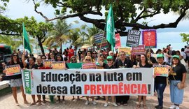 Educação faz greve geral contra reforma no dia 15 de maio