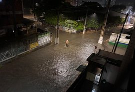 Maceió registra maior índice de chuva do Brasil em 24h e entra em estado de alerta