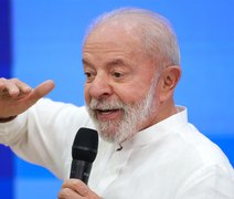 Aprovação de Lula sobe para 50% e supera rejeição pela primeira vez no ano