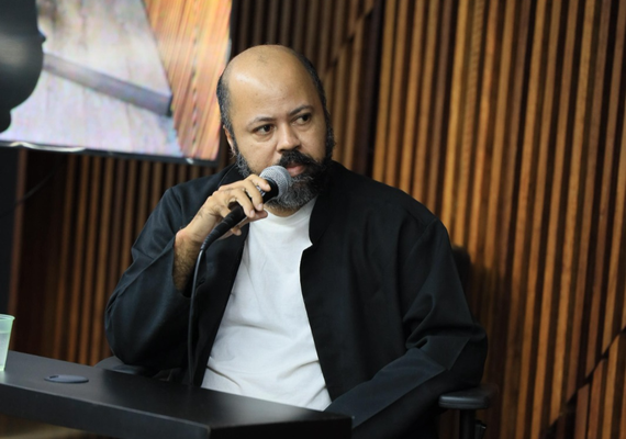 Serial Killer: Albino nega assassinato e questiona provas durante júri