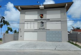 Governo inaugura Batalhão de Radiopatrulha e entrega ambulâncias e tratores