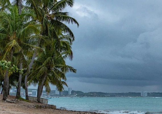 Inmet emite alerta de chuvas intensas para municípios de Alagoas; confira a lista