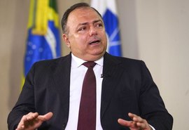 Pazuello diz que estados receberão vacina simultaneamente