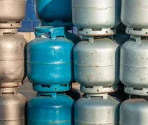 Após aumento da Petrobras, faltam botijões de gás nas distribuidoras