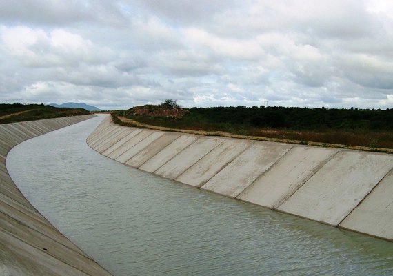 Obras do Canal do Sertão podem parar nos próximos dias