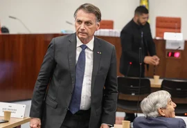 Quaest: 55% dos brasileiros consideram justa prisão domiciliar de Bolsonaro