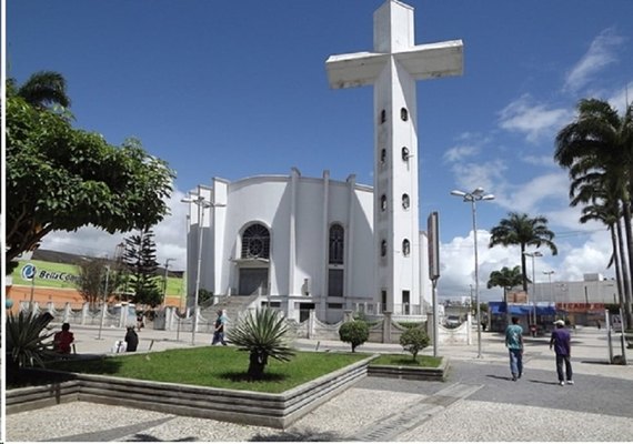 Arapiraca registra pouco movimento no centro no fim de semana