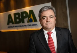 Presidente da ABPA diz que guerra torna inevitável alta de ovos e frango