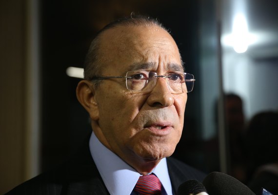 A reforma da previdência pode ser aprovada este ano se o novo presidente quiser, diz Padilha