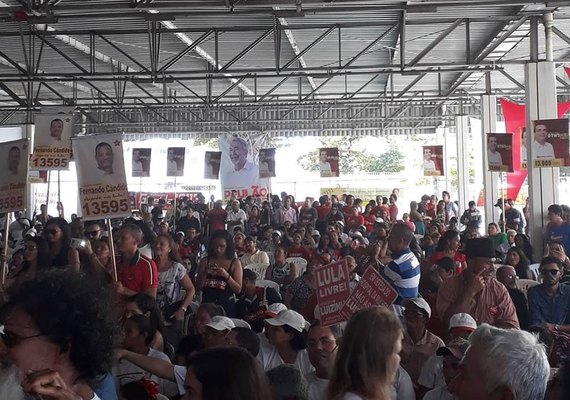 PT lança Paulão para federal e 29 candidatos a deputado estadual