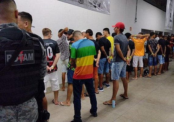 Operação da PM com a Vara da Juventude encerra festas com menores em Maceió