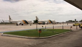 Mau tempo obriga piloto a desviar voo de Bolsonaro da Bahia para Sergipe