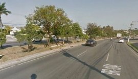 Três pessoas ficam feridas após colisão entre motos na Avenida Durval de Góes Monteiro