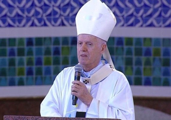 'Para ser pátria amada não pode ser pátria armada', diz Arcebispo em missa
