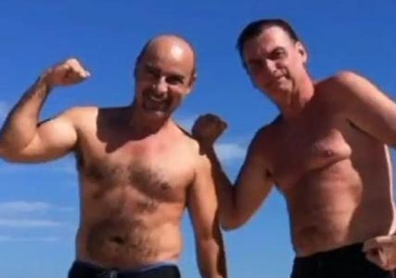 Queiroz das “rachadinhas” busca eleição à Câmara com apoio de Bolsonaro
