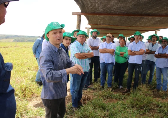 Produtores rurais da oitava turma do Mais Pasto participam de visita técnica