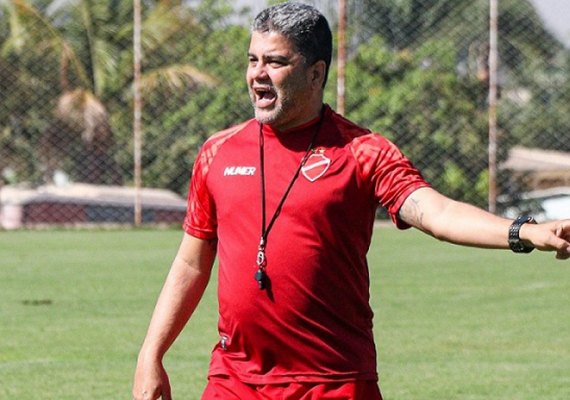 Cabo elogia revelações do CRB, e Ruan comemora a estreia: 'Agradeço a confiança'