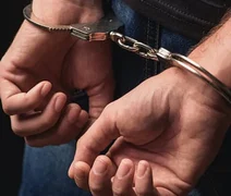 Suspeito de abusar da própria filha foge de casa e se entrega à polícia