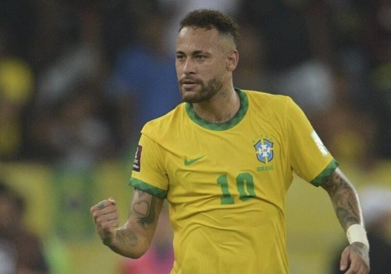 Neymar tem problema no voo e perde primeiro treino da seleção na Itália