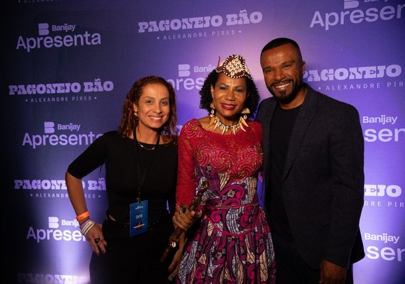 Alexandre Pires recebe a Rainha do Congo em show histórico em Guarulhos