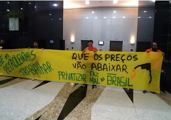 Petroleiros vão fazer greve nacional em defesa de redução dos preços dos combustíveis