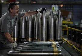 Europa alerta para dependência dos EUA na produção de armas e munições