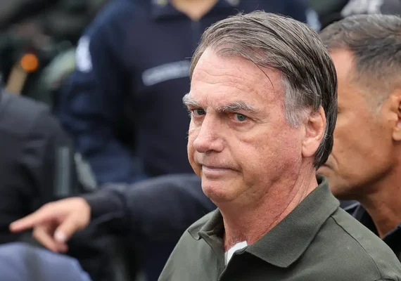 Bolsonaro tem até esta segunda para recorrer da condenação no STF