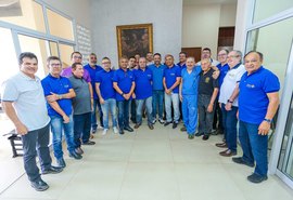 Governador visita Hospital Regional e garante repasse para manutenção de atendimentos