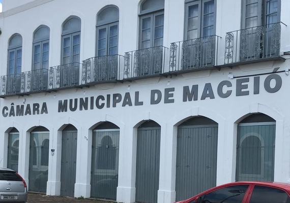 Vereadores eleitos criticam Câmara de Maceió por posse de forma virtual