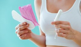 Bolsonaro veta distribuição gratuita de absorventes a mulheres de baixa renda