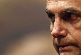 Bolsonaro sobre debate eleitoral: Quem conversa com poste é bêbado