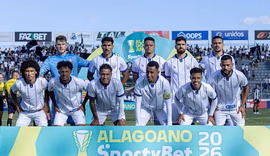 CSA avalia elenco e deve contratar mais quatro reforços para a temporada