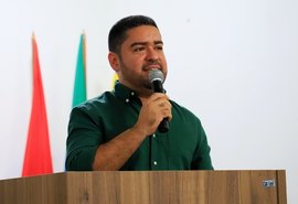 Prefeito de Viçosa assina ordem de serviço para retomada das obras de reforma do Hospital Municipal