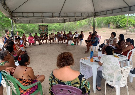Projeto Flor de Jenipapo promove cultura e cidadania em aldeia indígena