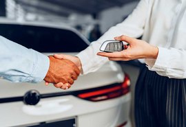 Vendas de carros volta a cair entre julho e agosto e motivo pode ser a alta na gasolina