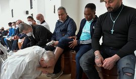 Papa visita prisão italiana para tradicional missa de lava-pés