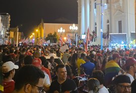 Apoiadores de Lula se mobilizam em festa no bairro histórico do Jaraguá