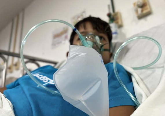 Fumaça e alérgenos podem agravar casos de asma durante festas juninas, alerta pneumologista do HGE
