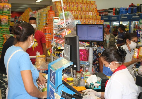 Estabelecimentos podem negar atendimento a quem não usar máscara