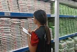 Pesquisa revela ampla variação de preços nos itens da cesta básica em Maceió