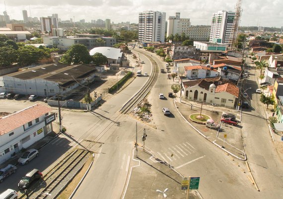 ﻿Avenida Walter Ananias terá trecho interditado para reparos na rede de drenagem