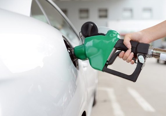 Confira os postos em Maceió que estão vendendo gasolina a menos de R$ 7